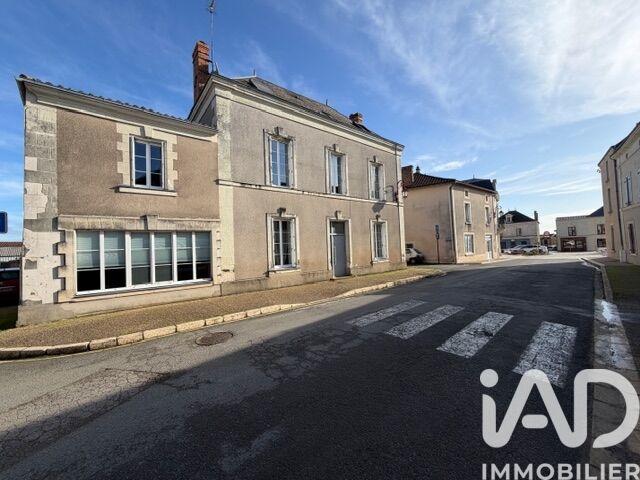 Maison - 224 m² - 7 pièces