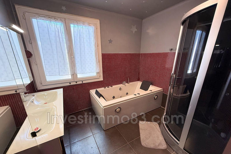 Maison - 125 m² - 4 pièces