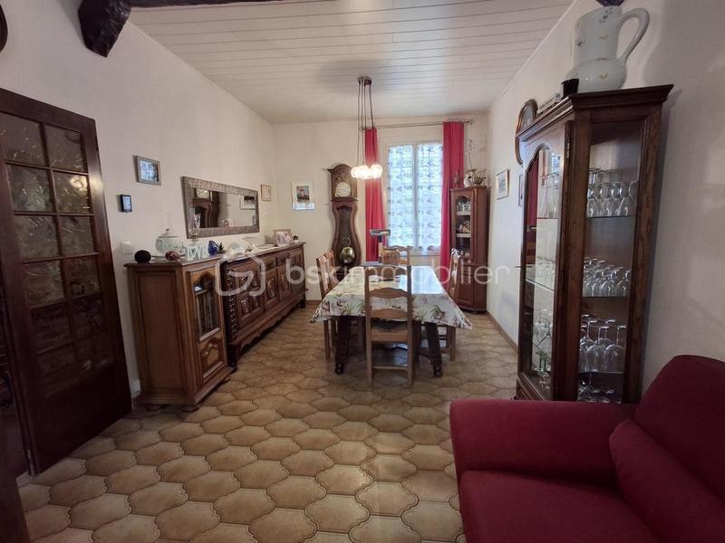 Maison - 111 m² - 6 pièces