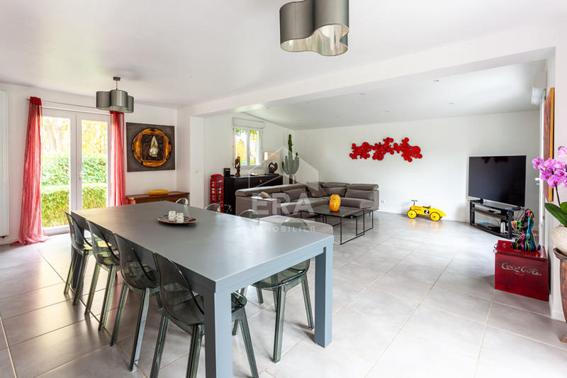 Maison - 123 m² - 7 pièces