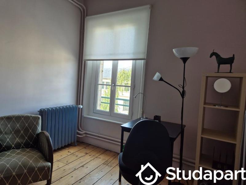 Chambre - 14 m² - 1 pièce