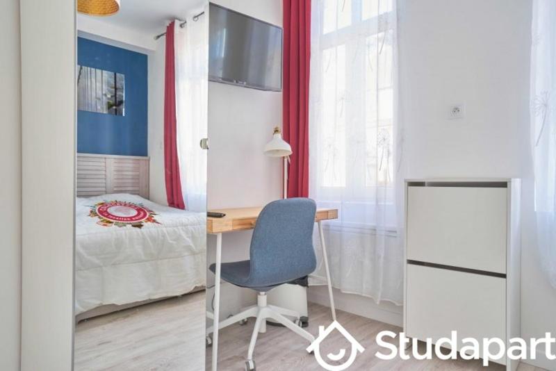 Chambre - 10 m² - 1 pièce