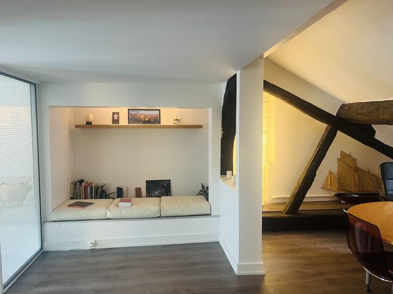 Bureau - 77 m² - 4 pièces