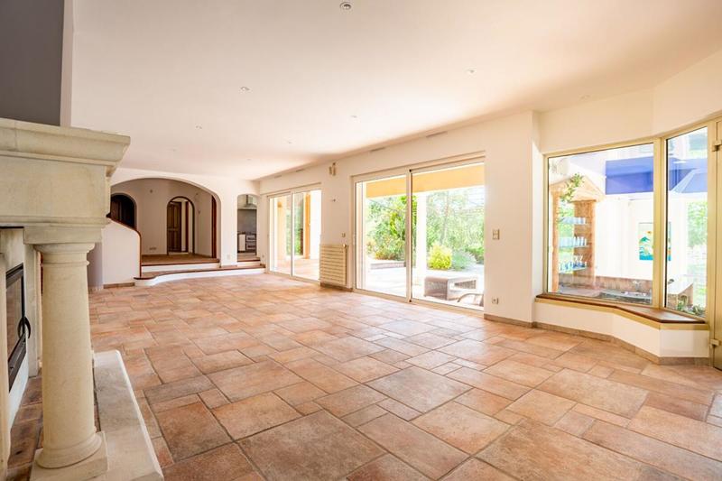 Villa - 230 m² - 5 pièces