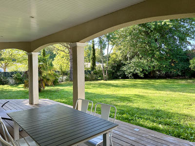 Maison - 210 m² - 7 pièces