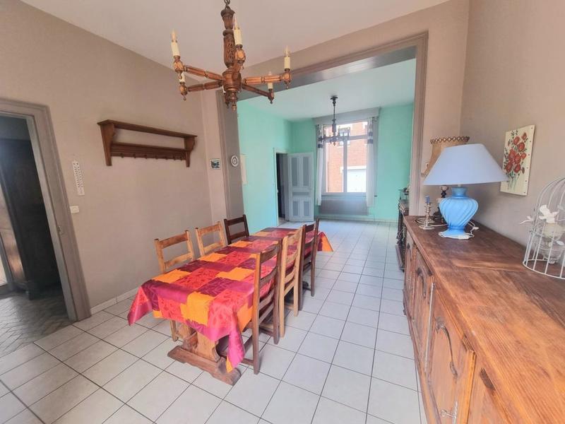 Maison - 161 m² - 7 pièces