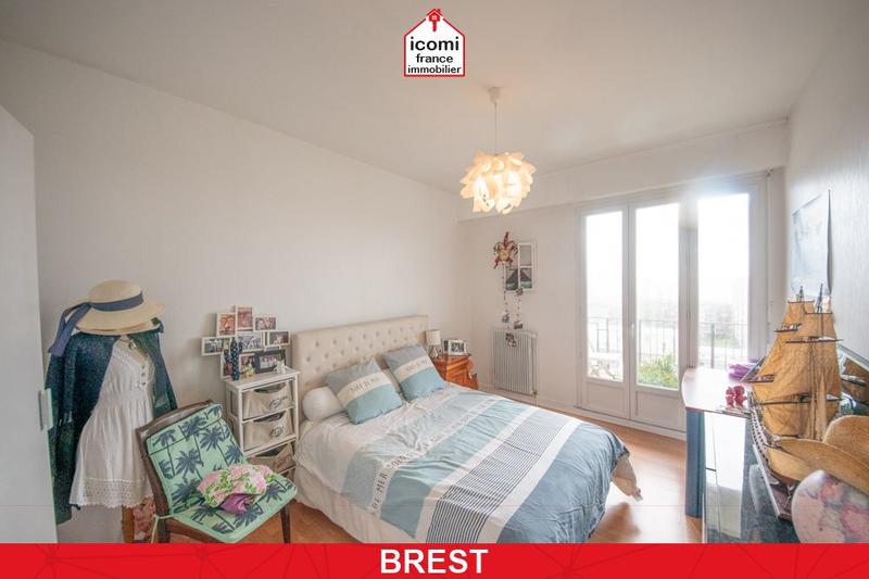 Appartement - 100 m² - 5 pièces