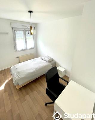 Chambre - 65 m² - 1 pièce