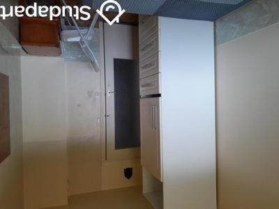 Chambre - 9 m² - 1 pièce