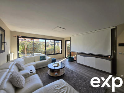 Mas - 536 m² - 16 pièces