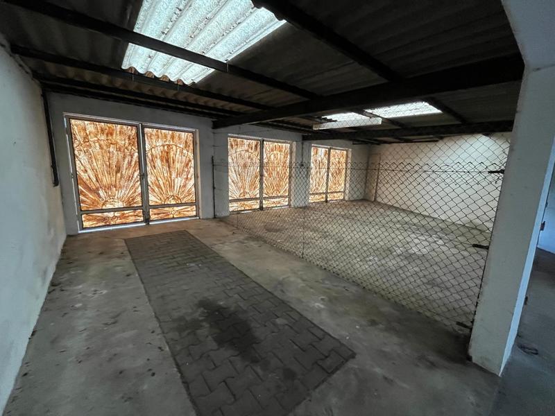 Maison - 210 m² - 9 pièces