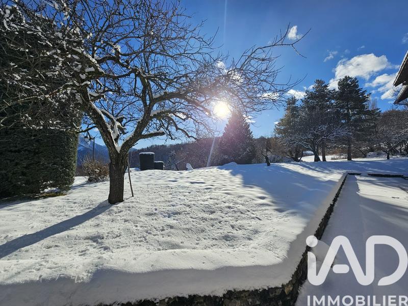 Maison - 372 m² - 14 pièces