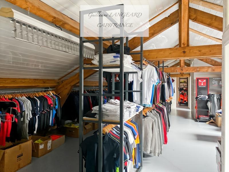 Bureau - 1 577 m² - 6 pièces