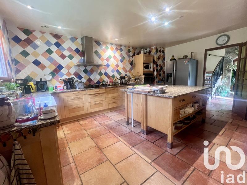 Maison - 274 m² - 10 pièces