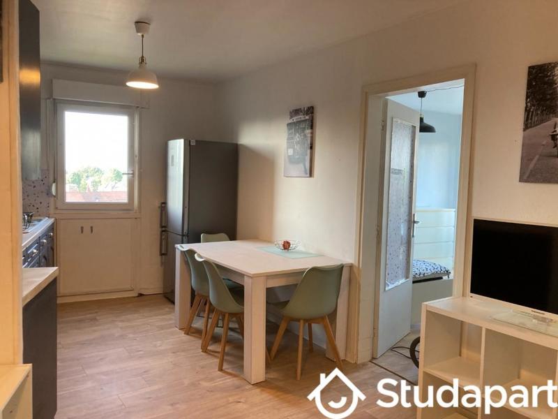 Chambre - 9 m² - 1 pièce