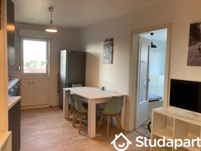 Chambre - 9 m² - 1 pièce