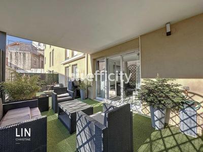 Appartement - 65 m² - 3 pièces