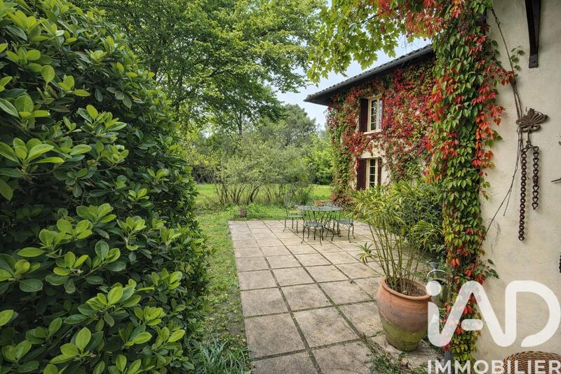 Maison - 271 m² - 6 pièces