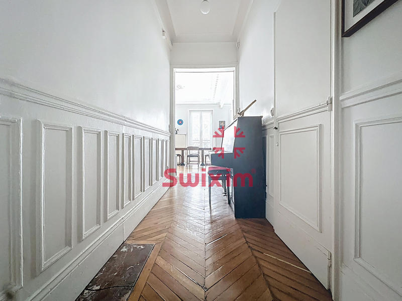 Chambre - 103 m² - 6 pièces