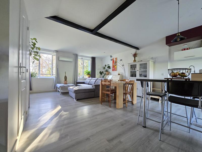 Villa - 90 m² - 4 pièces