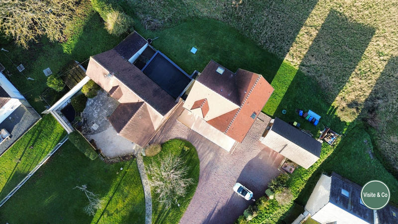 Maison ancienne - 333 m² - 15 pièces