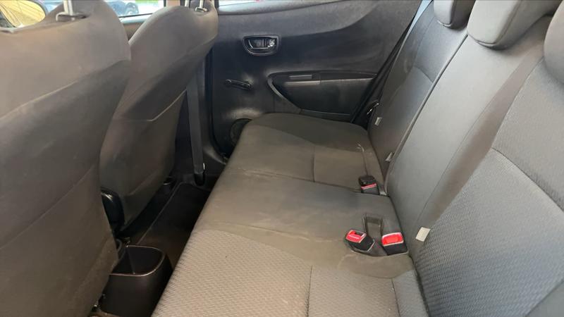 Toyota Yaris 1.5 VVTi Hybrid 100 E-Cvt Dynamic