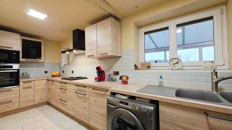 Maison - 156 m² - 7 pièces