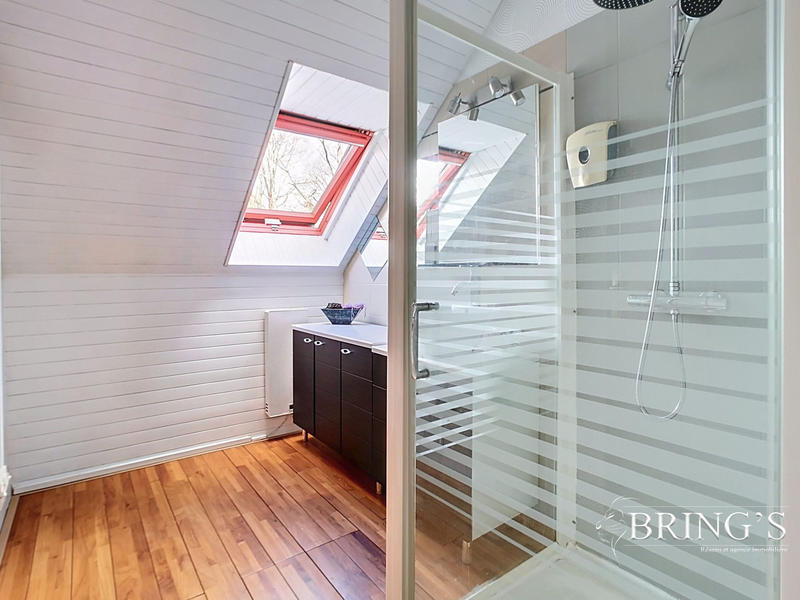 Maison - 162 m² - 6 pièces