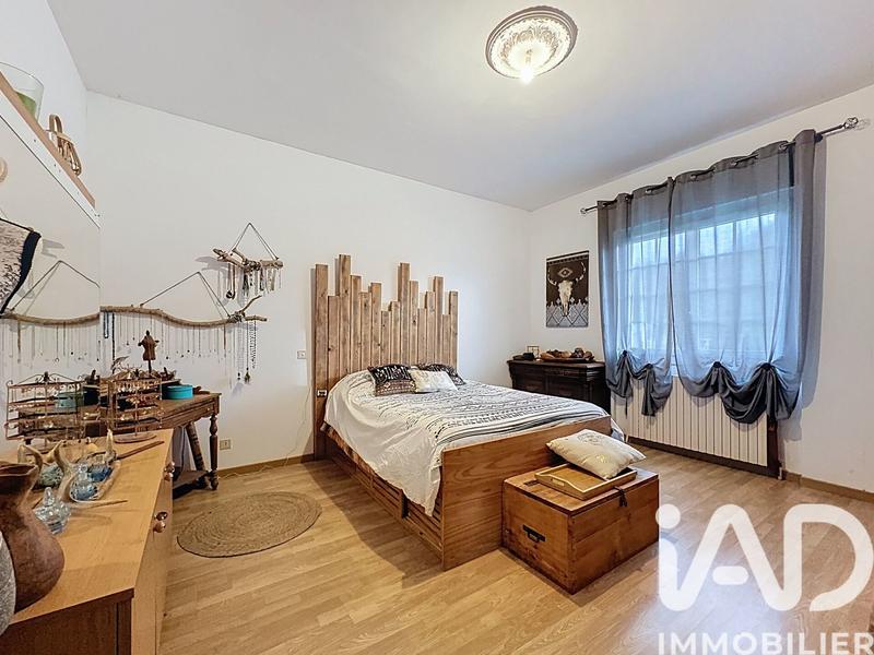 Maison - 193 m² - 8 pièces