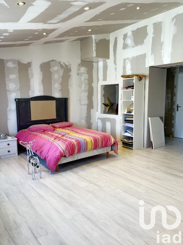 Maison - 350 m² - 11 pièces