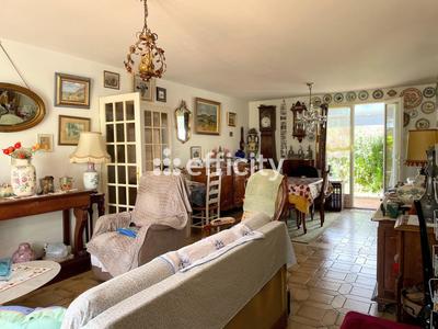 Maison - 140 m² - 5 pièces