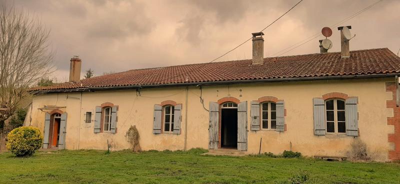 Maison - 243 m² - 11 pièces