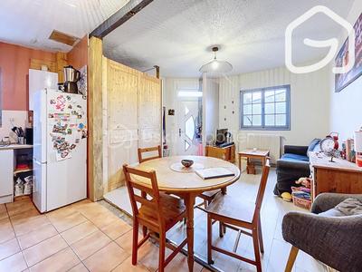 Maison de ville - 70 m² - 5 pièces