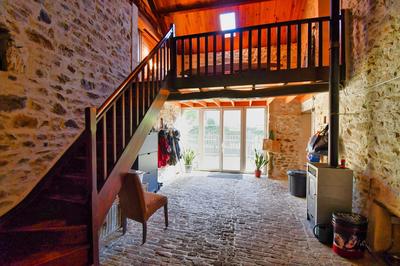 Maison ancienne - 258 m² - 8 pièces