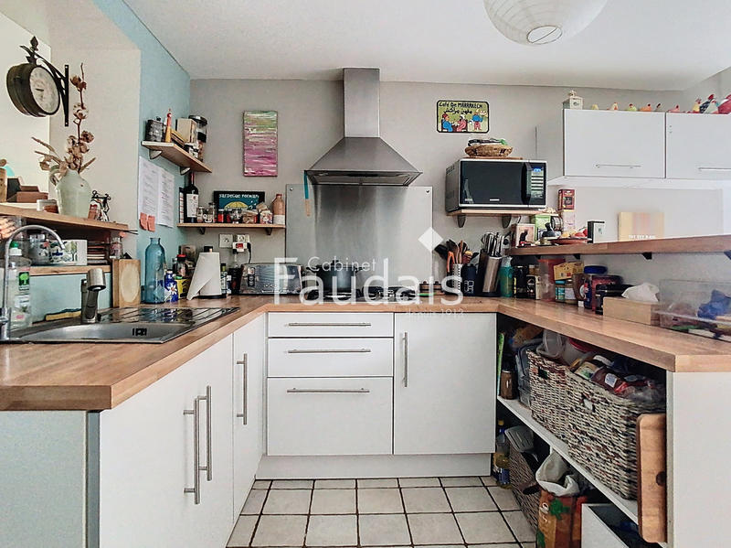 Maison - 142 m² - 8 pièces