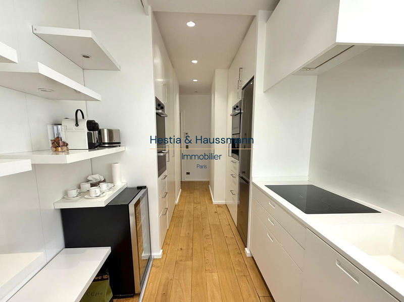 Appartement - 180 m² - 5 pièces