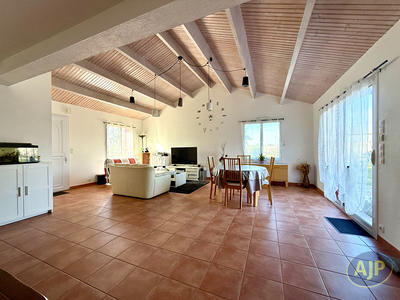 Maison - 135 m² - 6 pièces