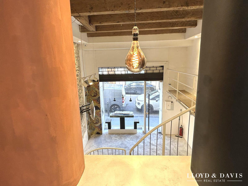 Fonds de commerce - Local commercial - 102 m²