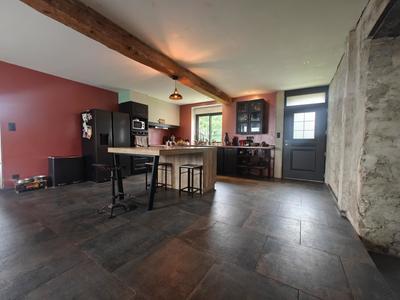 Propriété - 260 m² - 4 pièces