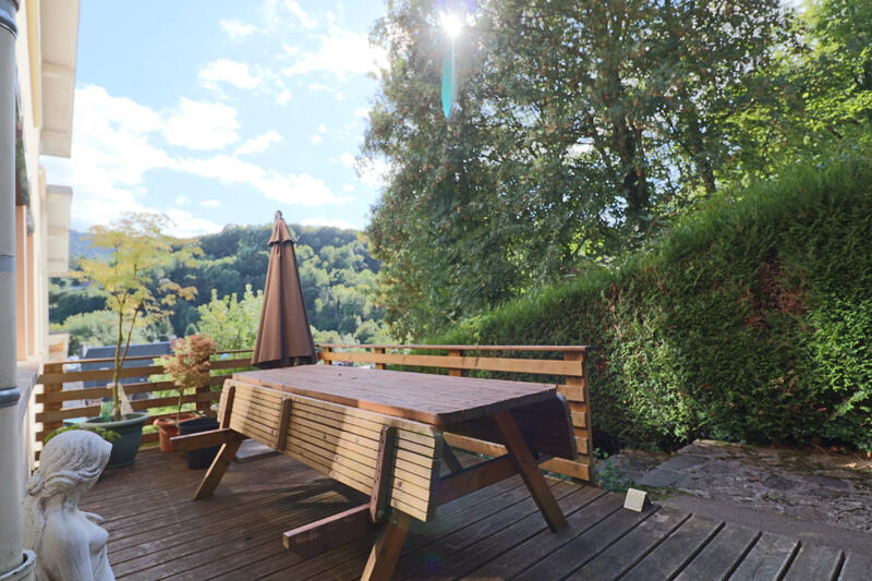 Appartement - 99 m² - 5 pièces