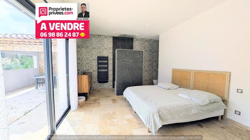 Maison - 180 m² - 6 pièces