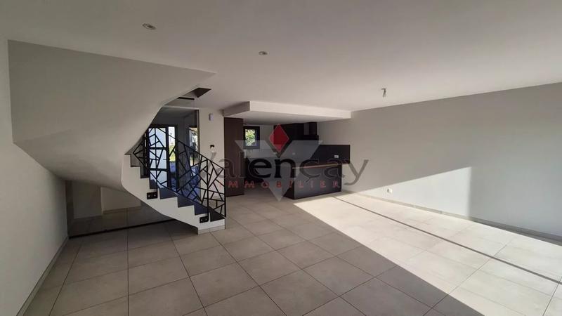 Maison - 116 m² - 5 pièces