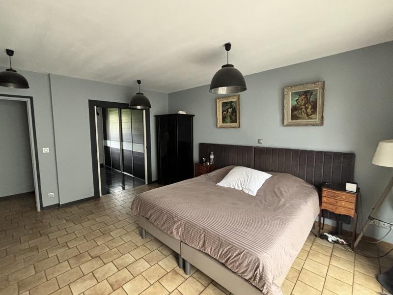 Grange - 185 m² - 7 pièces