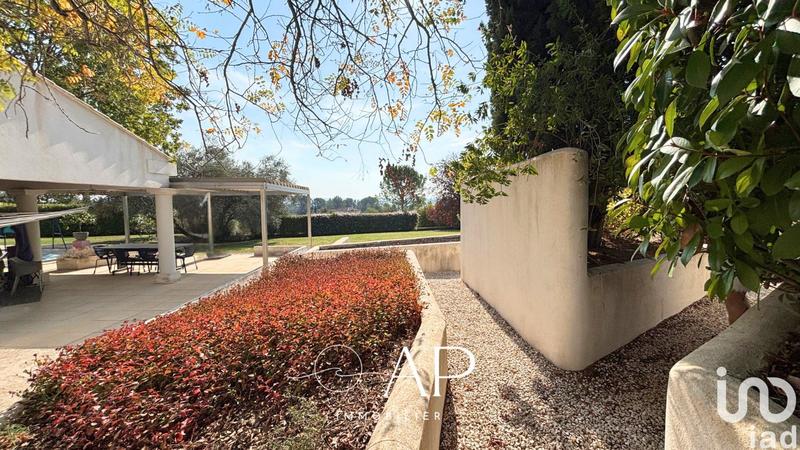 Maison - 223 m² - 5 pièces