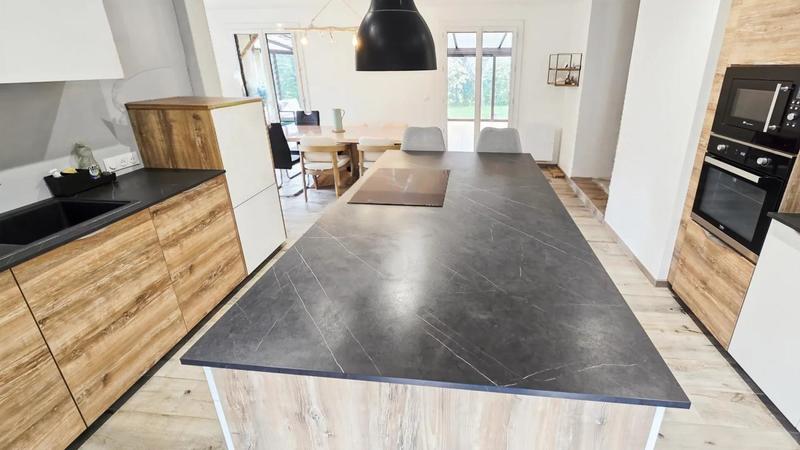 Maison - 170 m² - 5 pièces