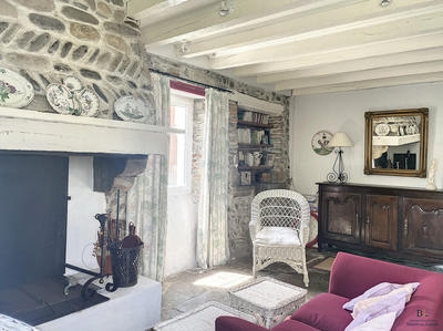 Maison - 272 m² - 6 pièces