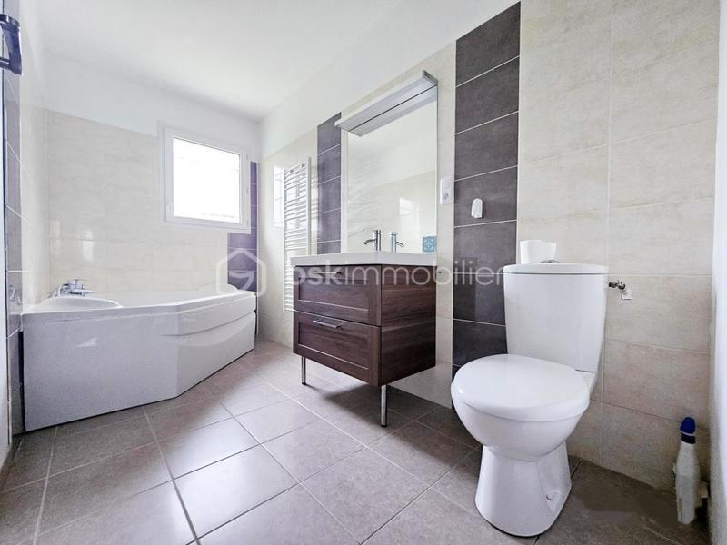 Pavillon - 110 m² - 5 pièces