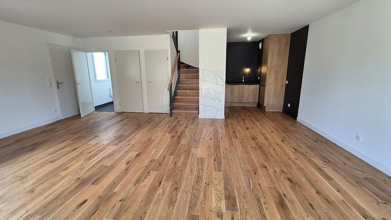 Maison - 94 m² - 4 pièces