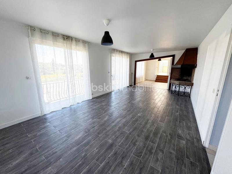 Maison ancienne - 199 m² - 8 pièces