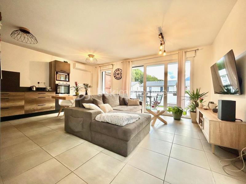 Appartement - 65 m² - 3 pièces